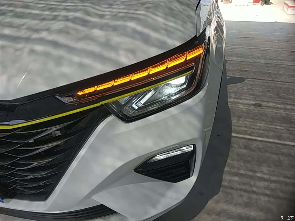 Roewe RX5, 2021 23