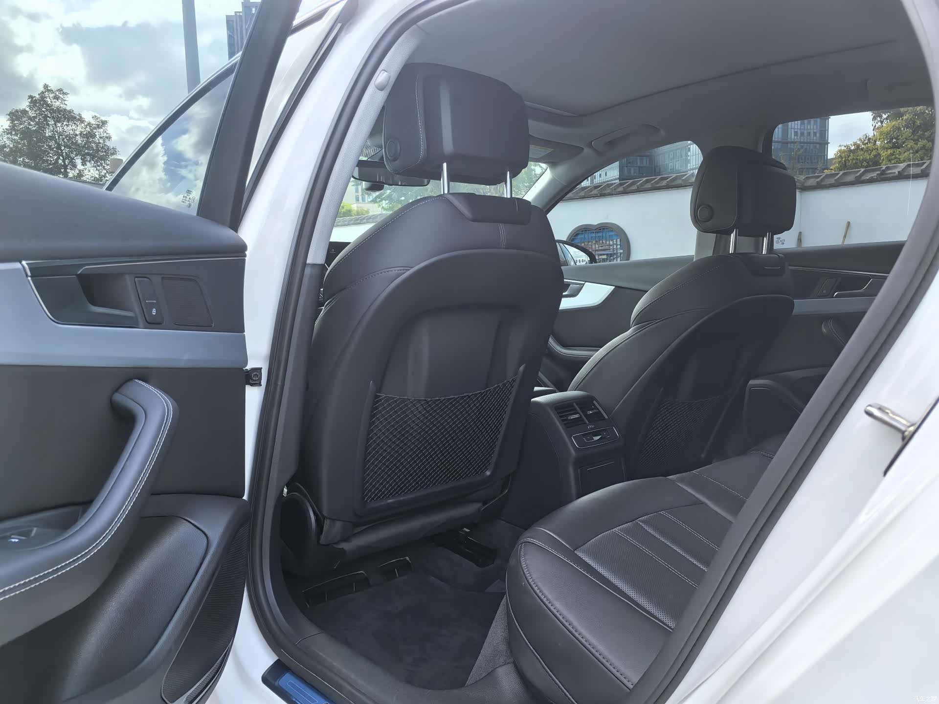 Audi A4L, 2022 7