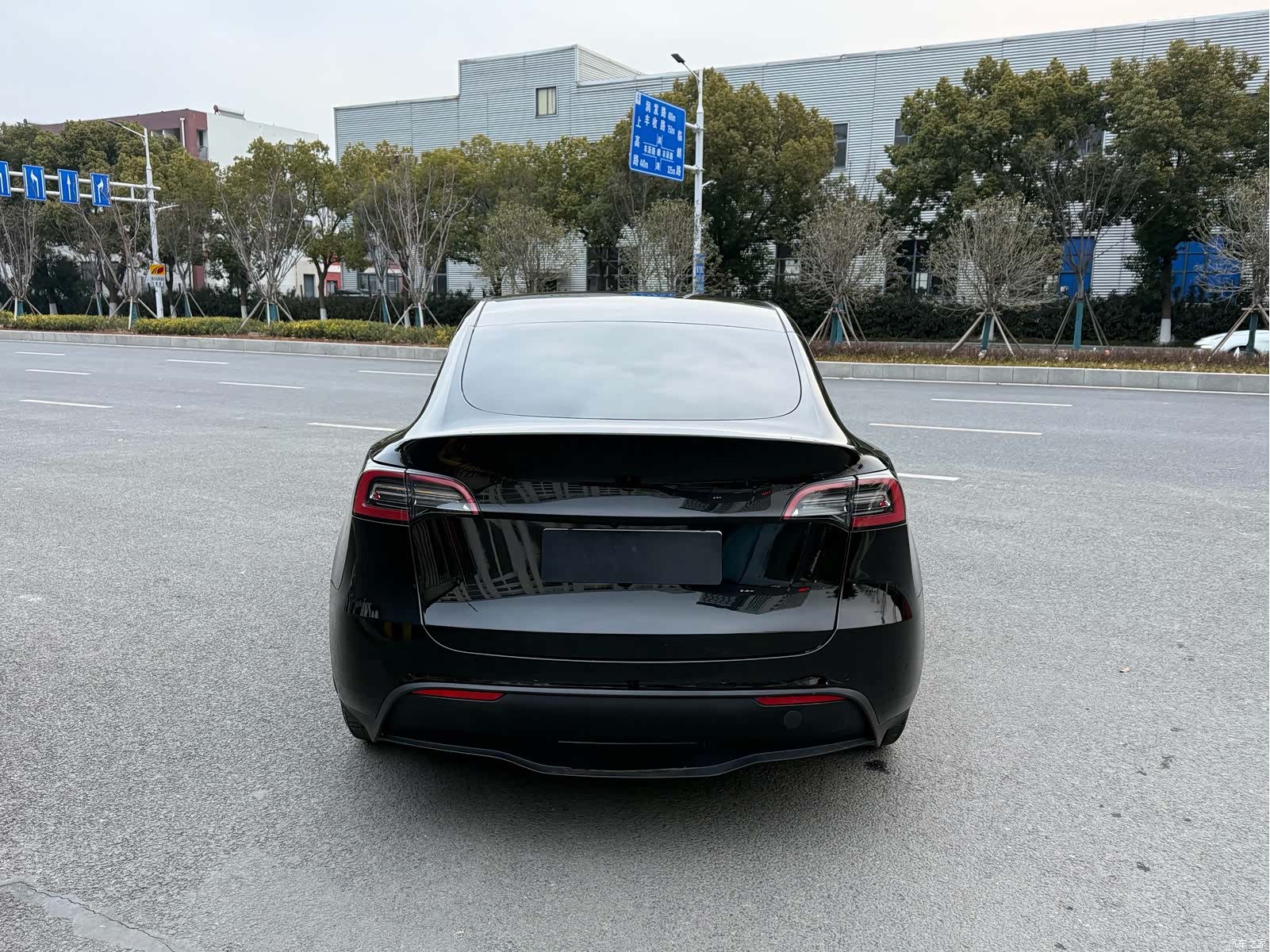 Tesla Model Y, 2022 9