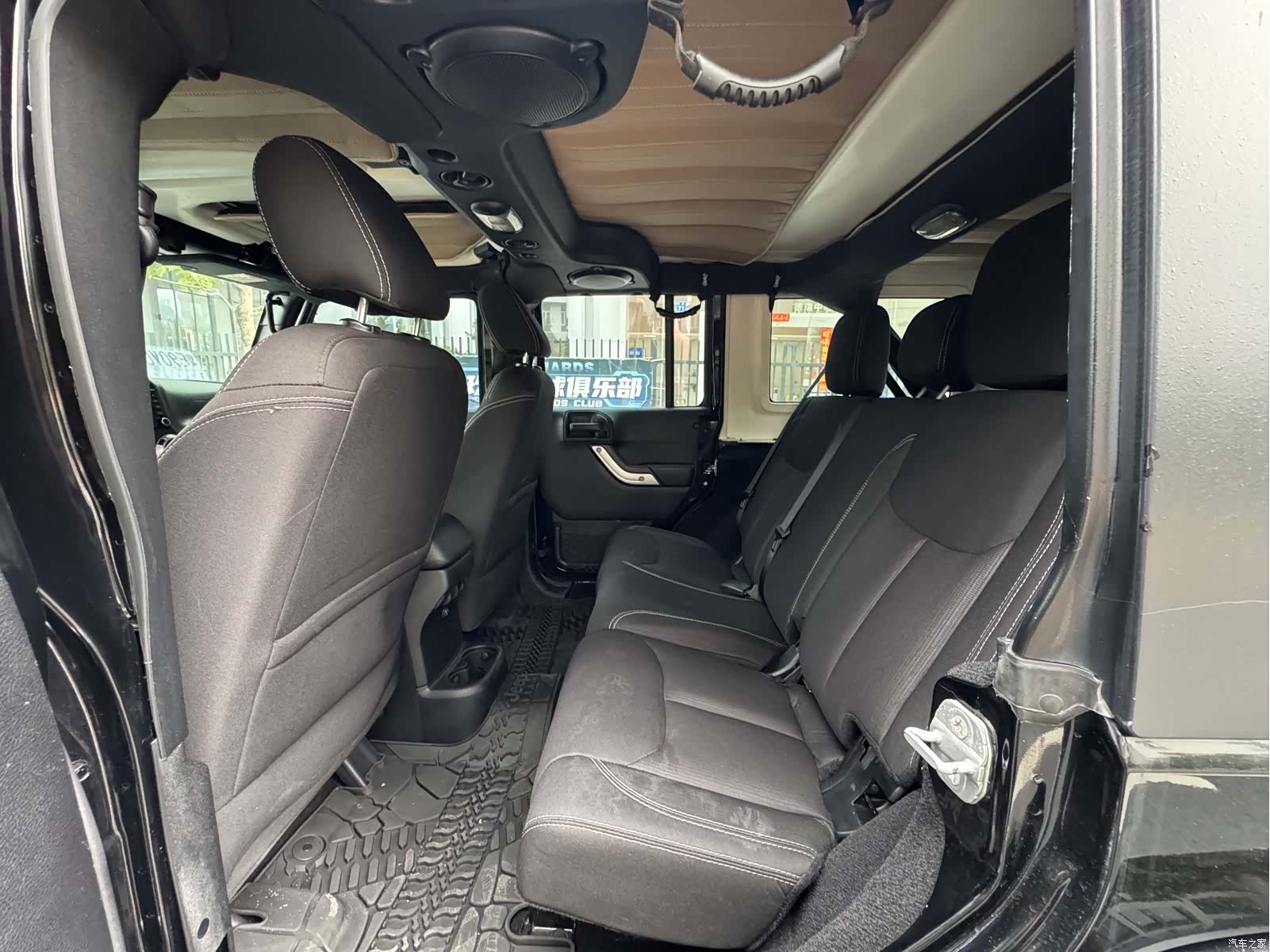 Jeep Wrangler, 2015 7