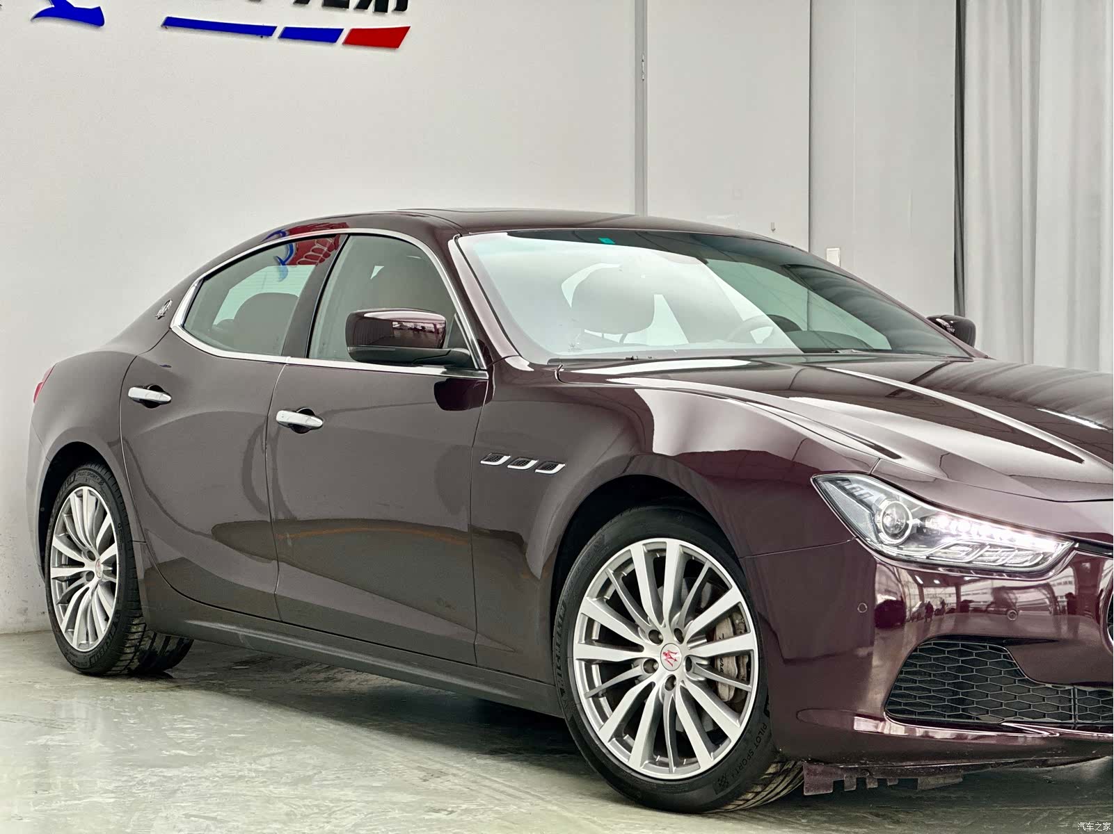 Maserati Ghibli, 2015 7