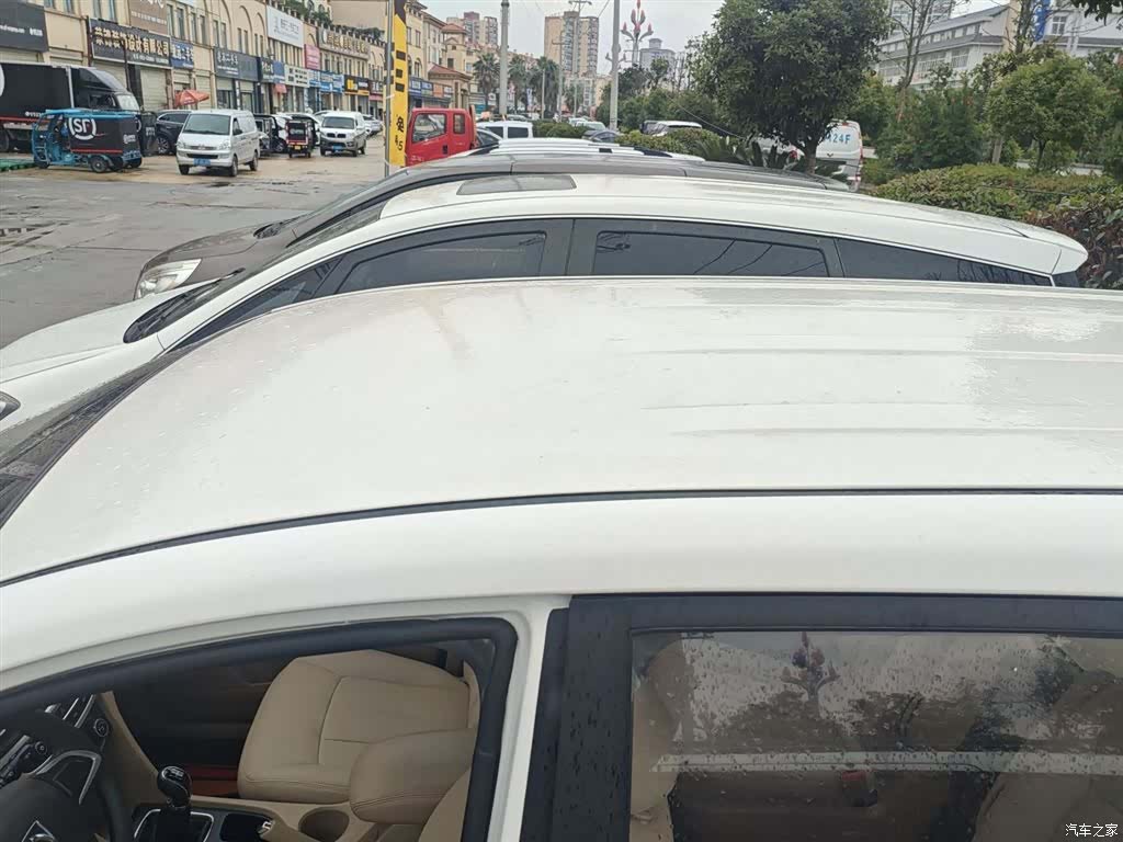 Wuling 730, 2018 13