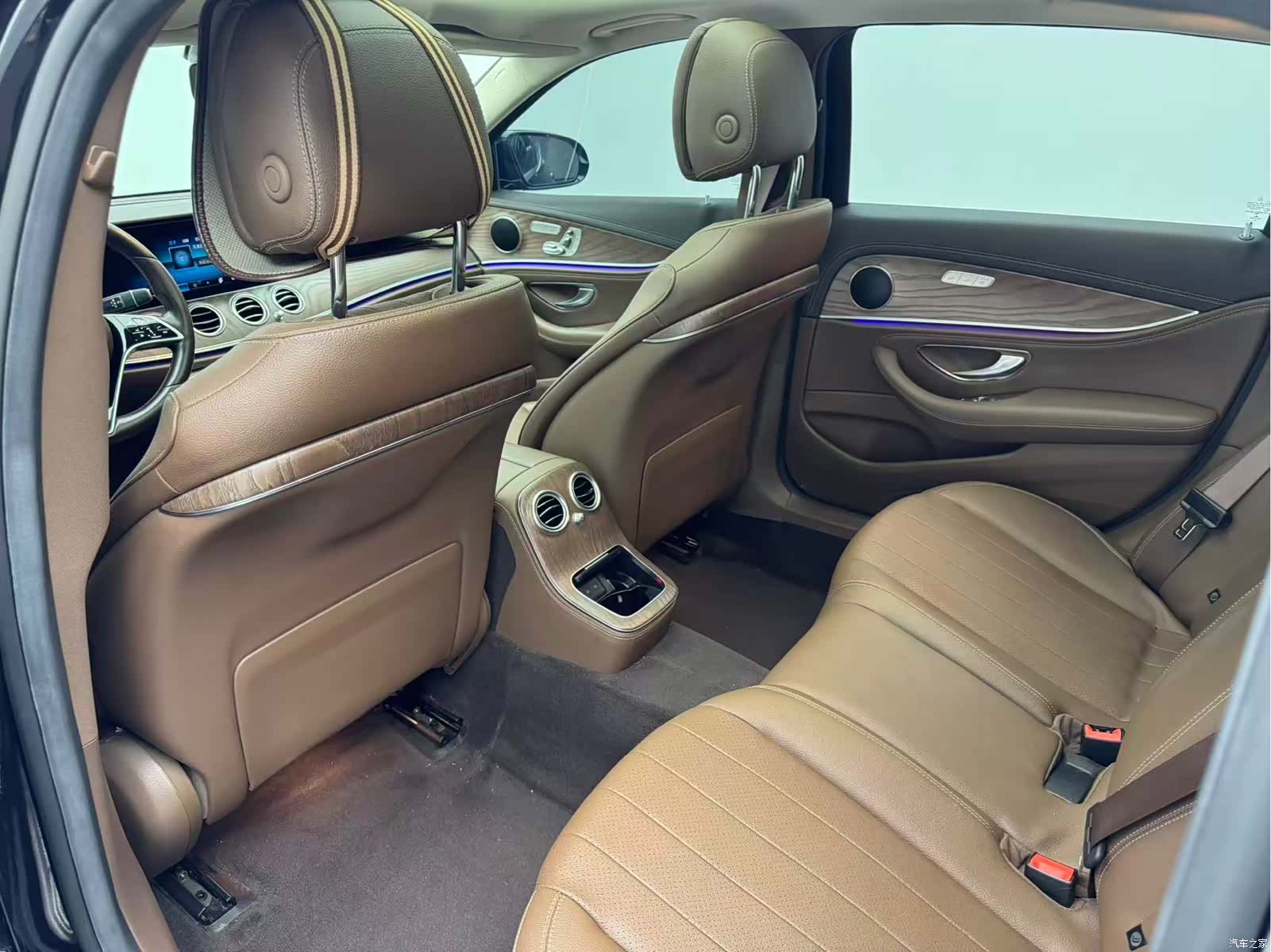 Mercedes-Benz E-Class, 2022 9