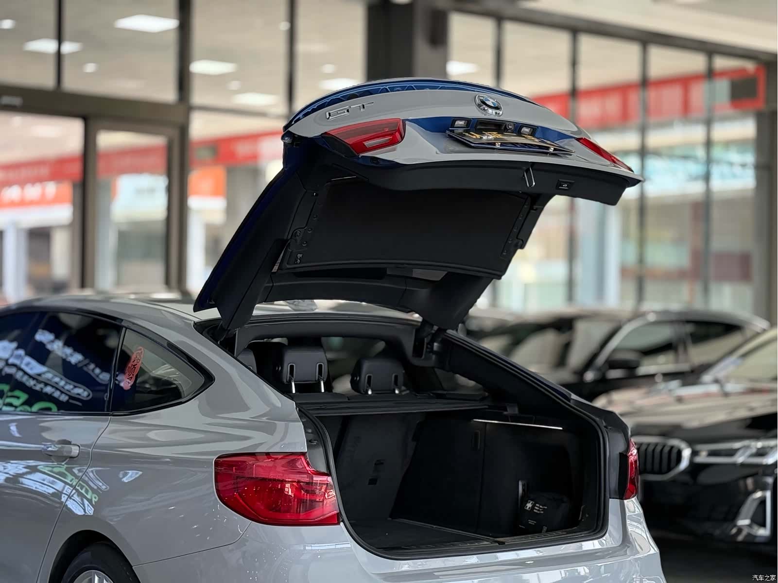 BMW 3 Series, 2018 16