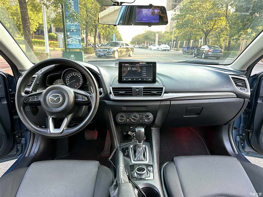 Mazda Mazda3, 2019 9