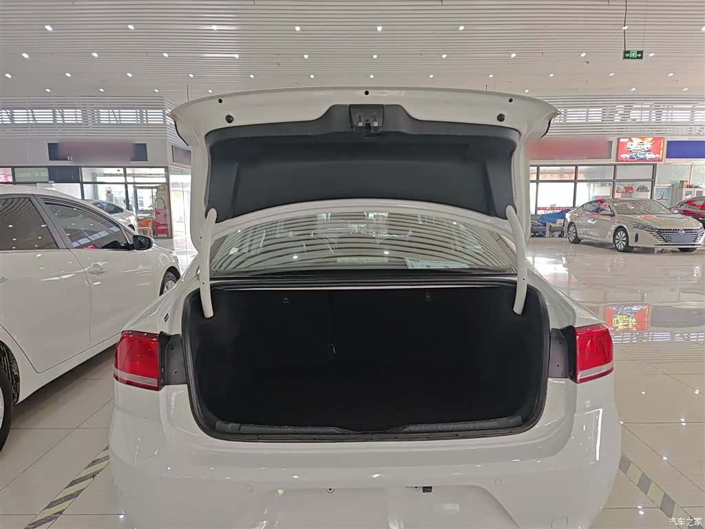 Volkswagen Lamando, 2017 19