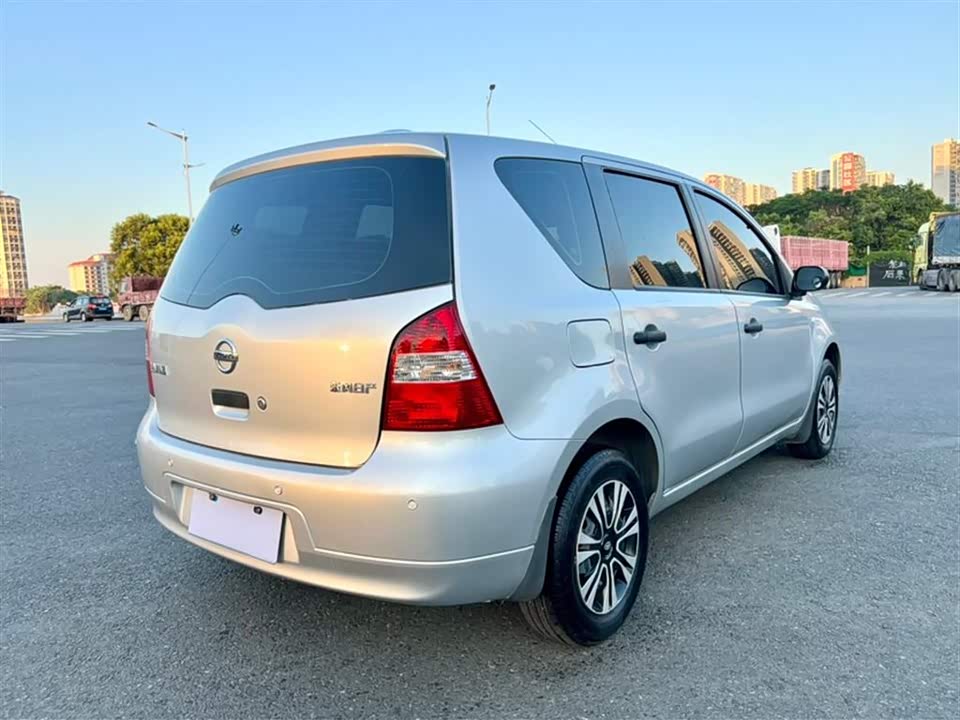 Nissan Liwei