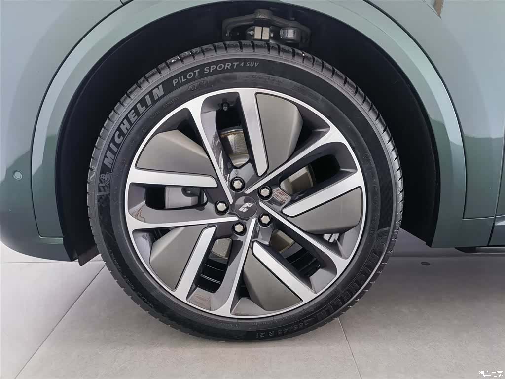 Li Auto L9, 2024 17