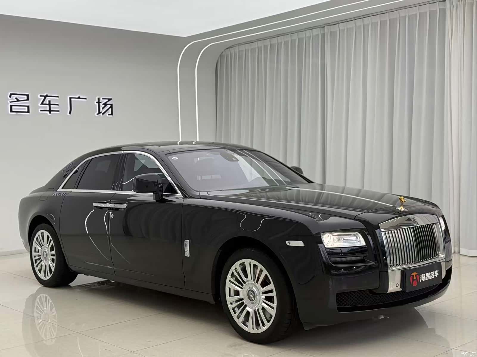 Rolls-Royce Ghost, 2011 3