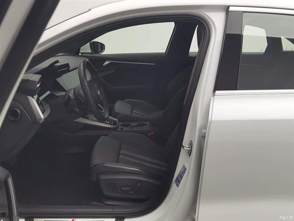 Audi A3, 2023 10
