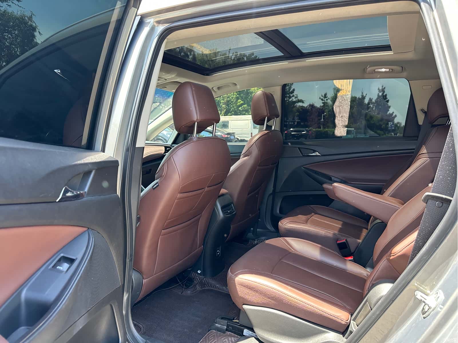Buick GL6, 2019 8
