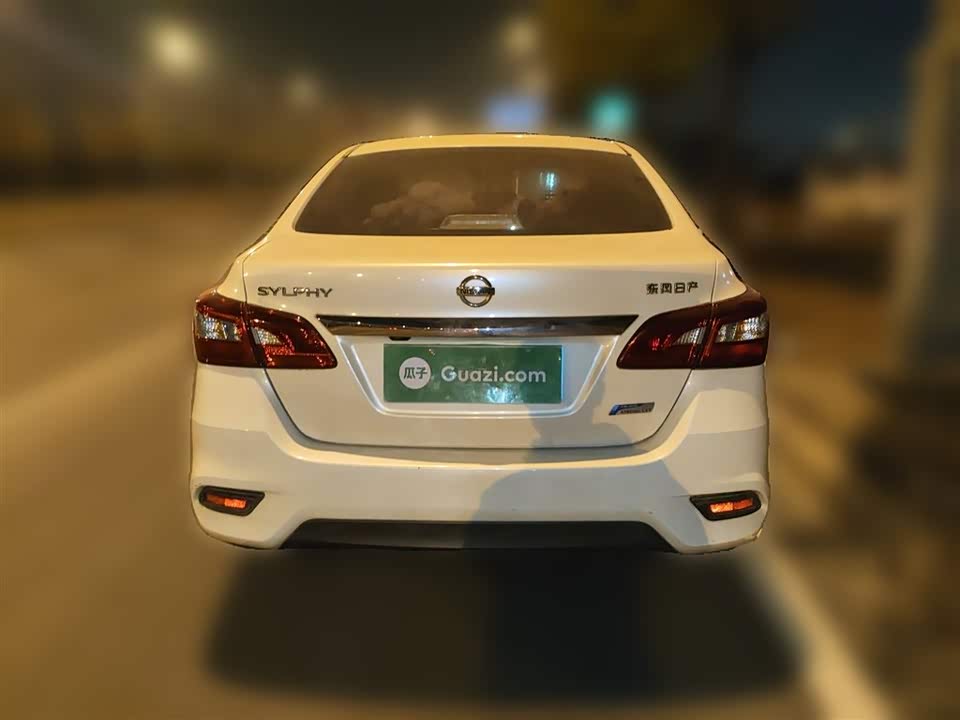 Nissan Xuan Yi