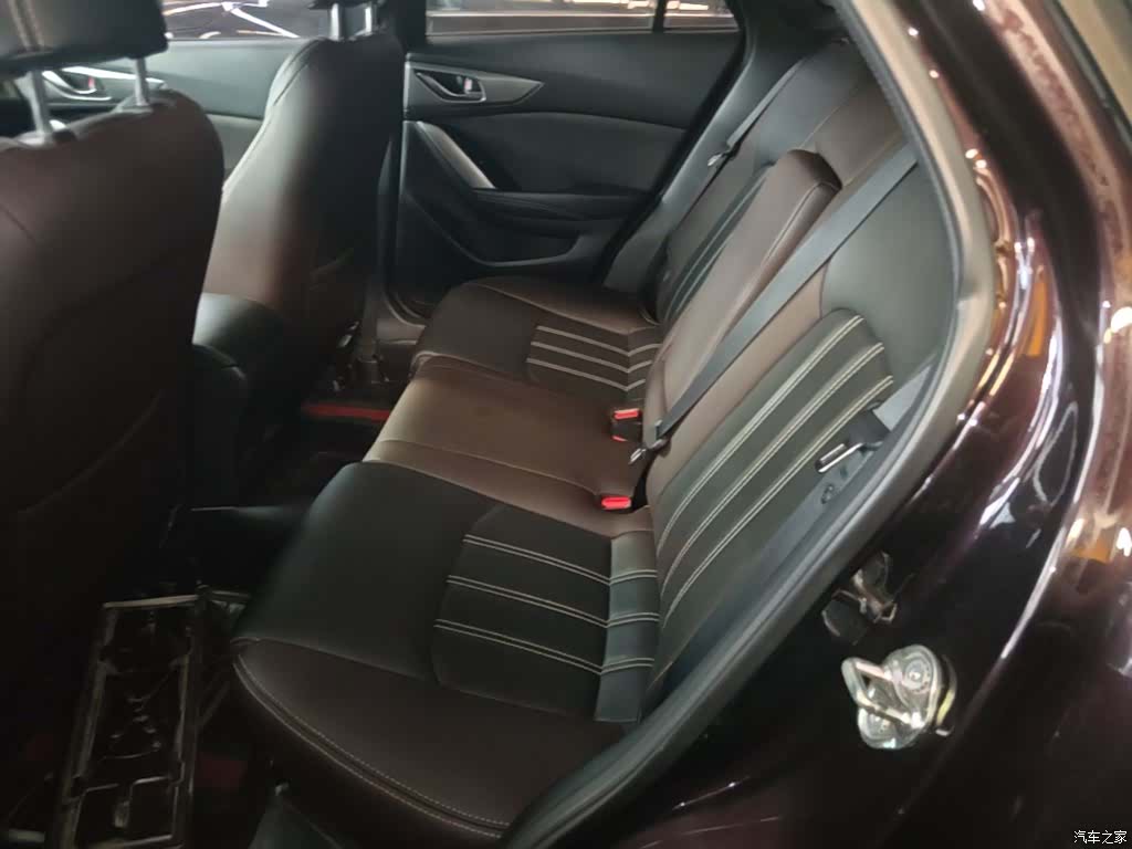 Mazda CX-4, 2019 17