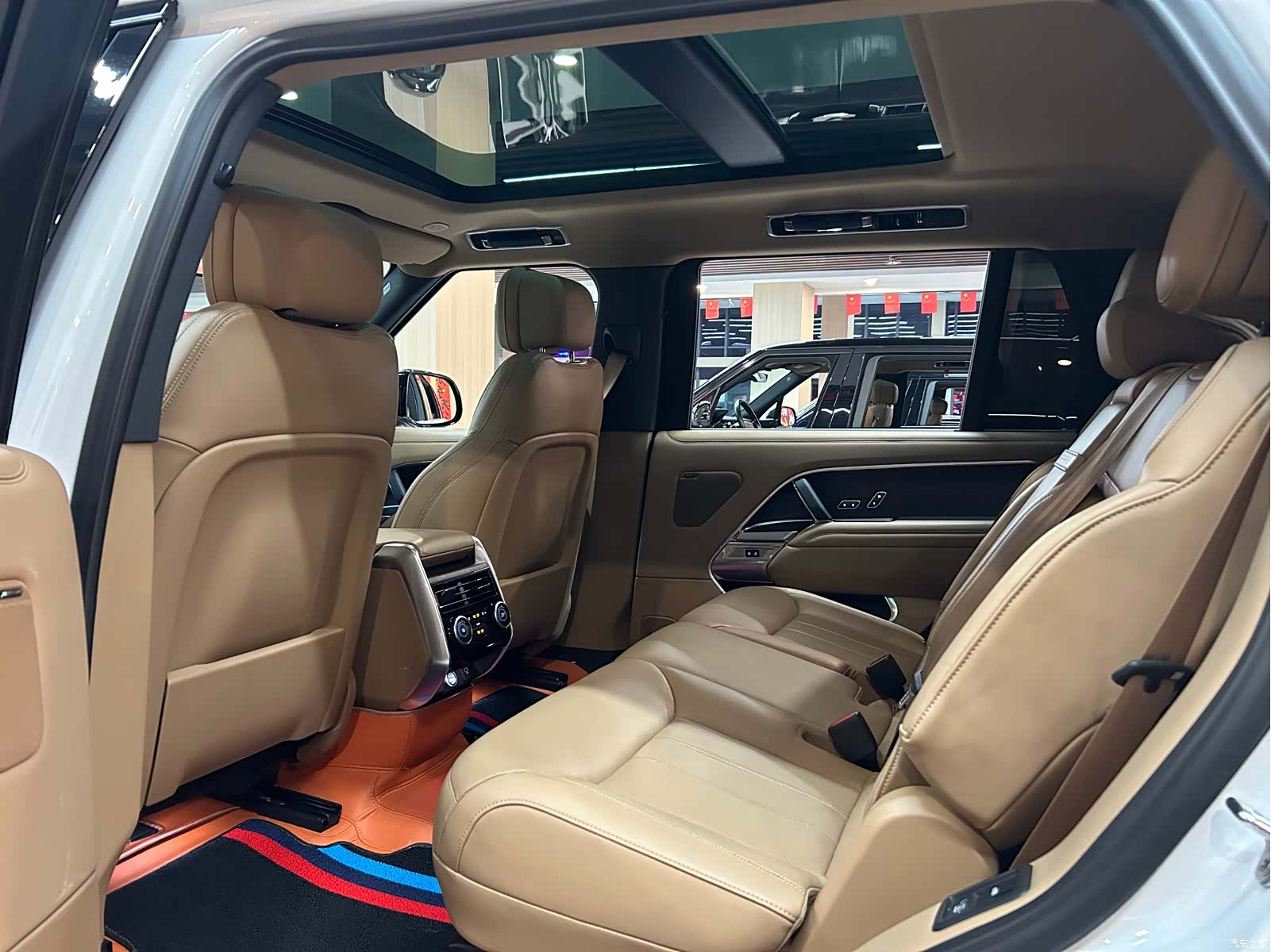 Land Rover Range Rover, 2023 24