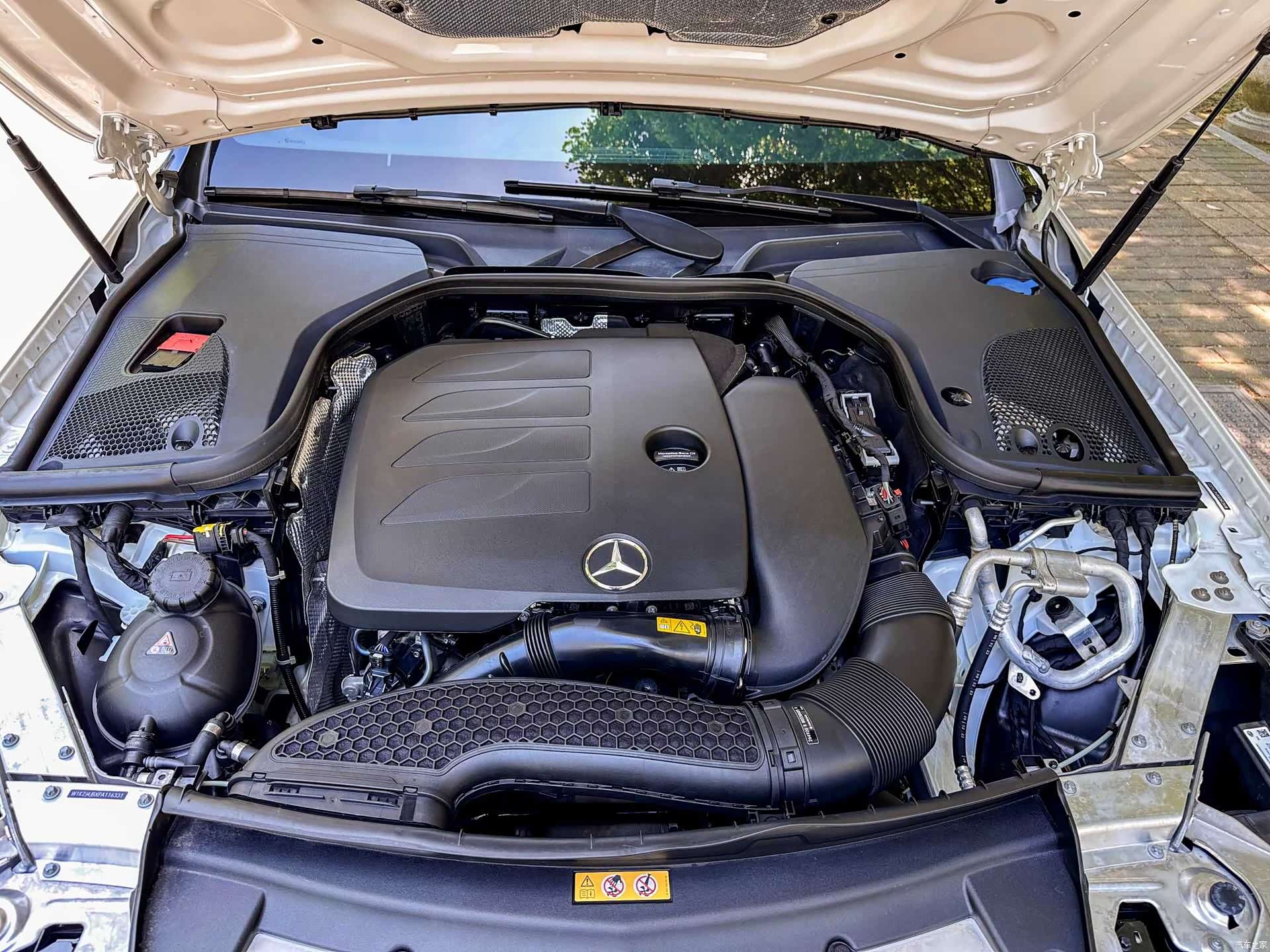 Mercedes-Benz CLS, 2023 16