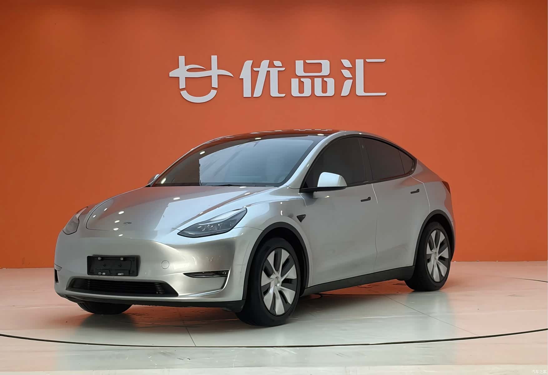 Tesla Model Y, 2021 1