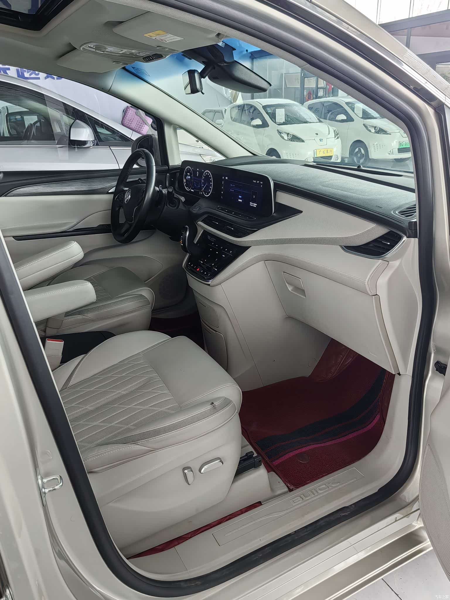 Buick GL8, 2023 11