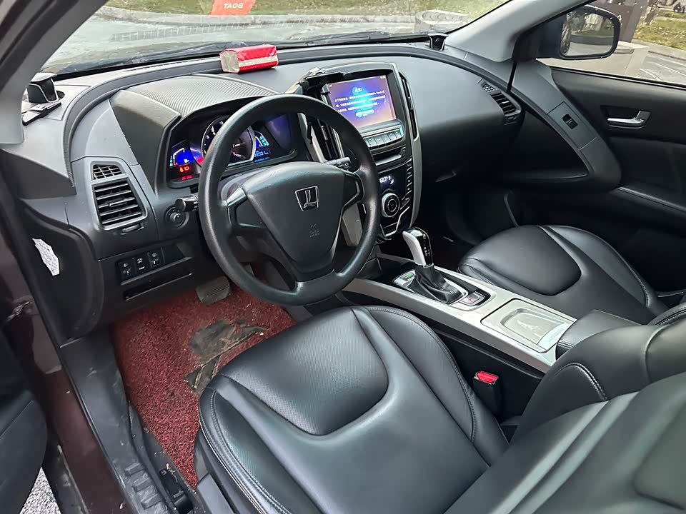 Luxgen Excellent 6 SUV