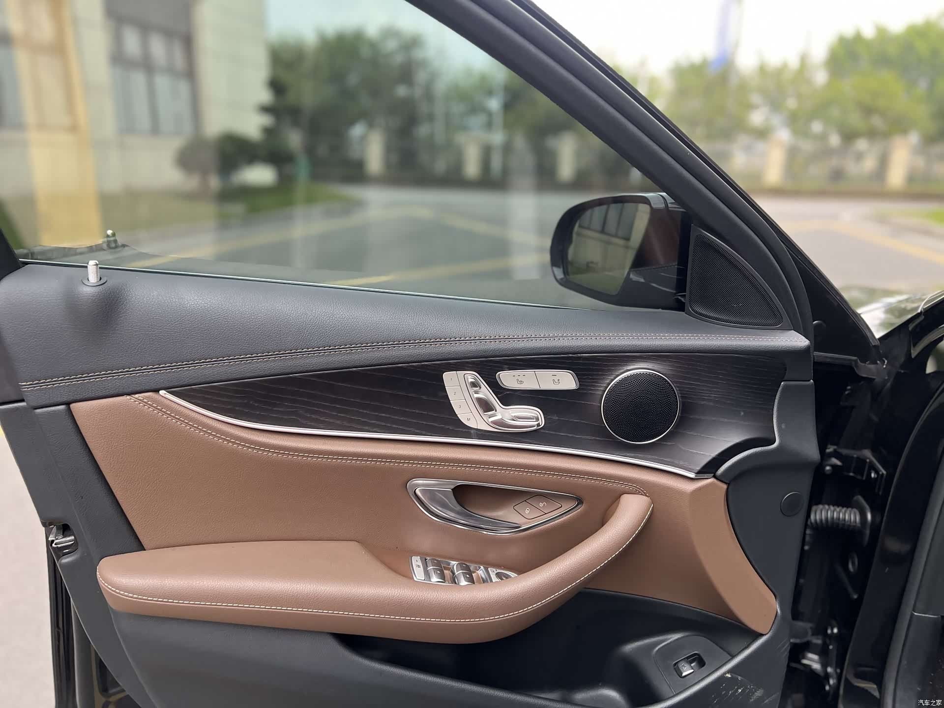 Mercedes-Benz E-Class, 2020 19