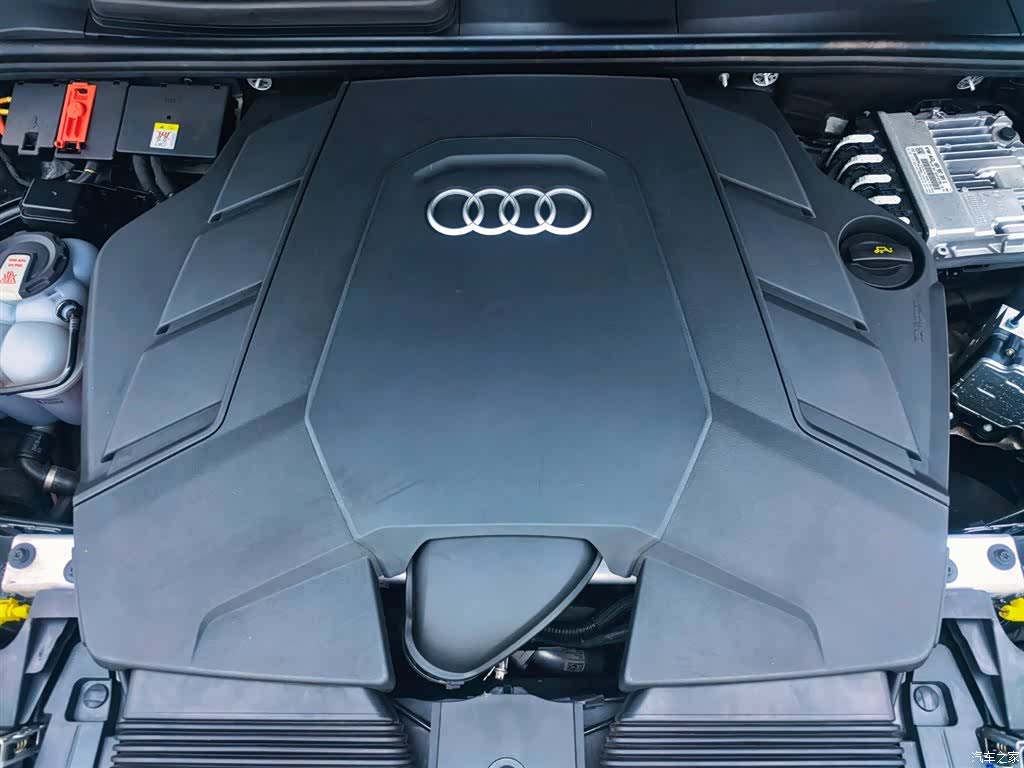Audi Q7, 2023 25