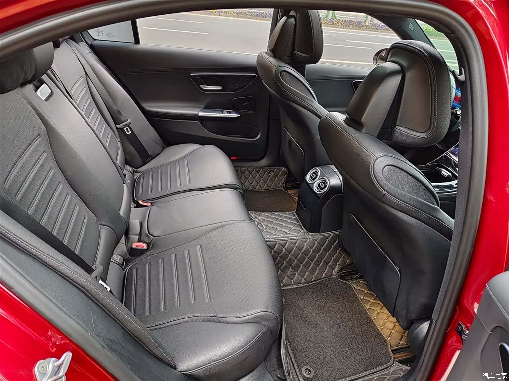 Mercedes-Benz C-Class, 2022 11