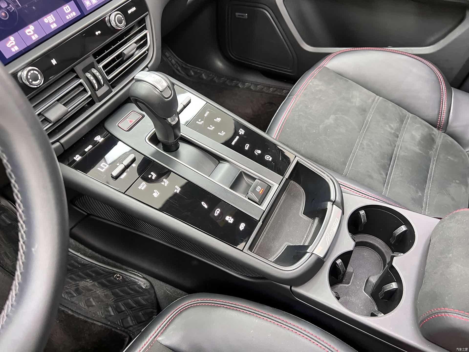 Porsche Macan, 2024 29
