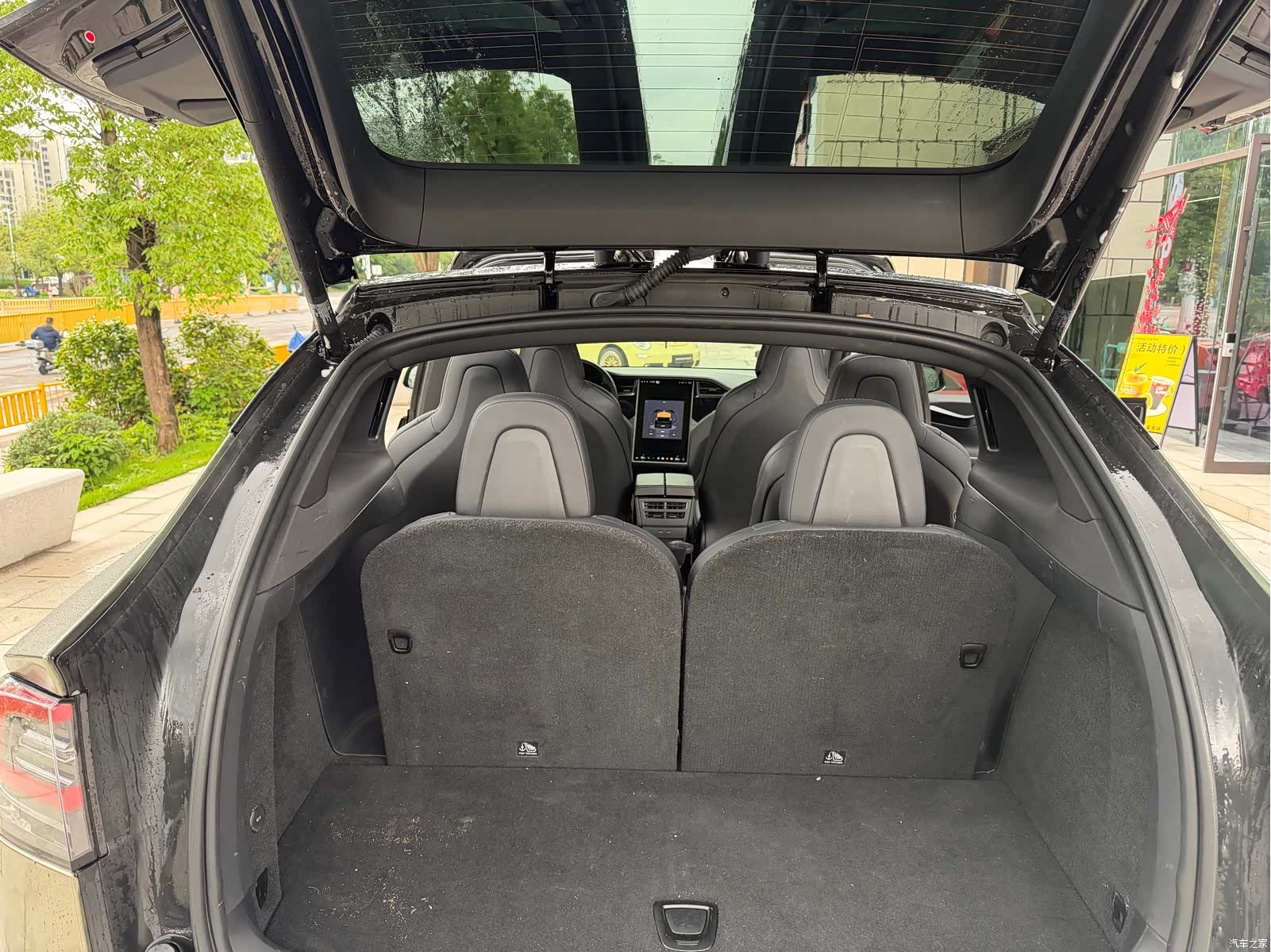 Tesla Model X, 2018 15
