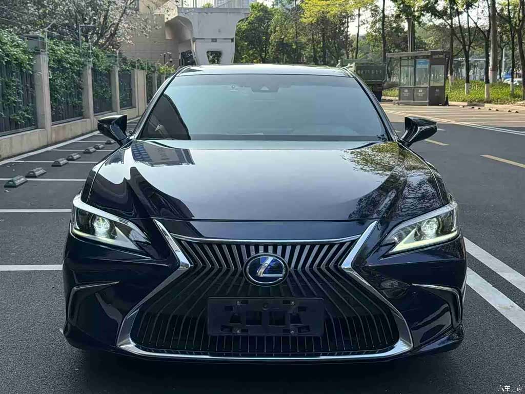 Lexus ES, 2019 2