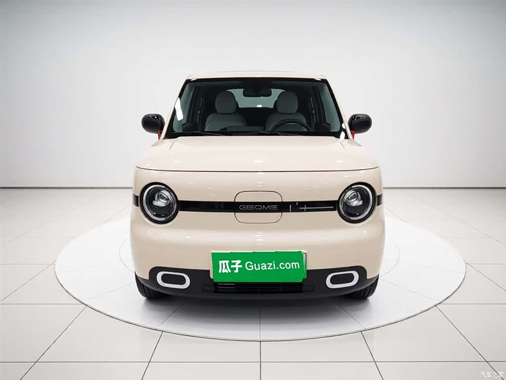 Geely Panda, 2025 3