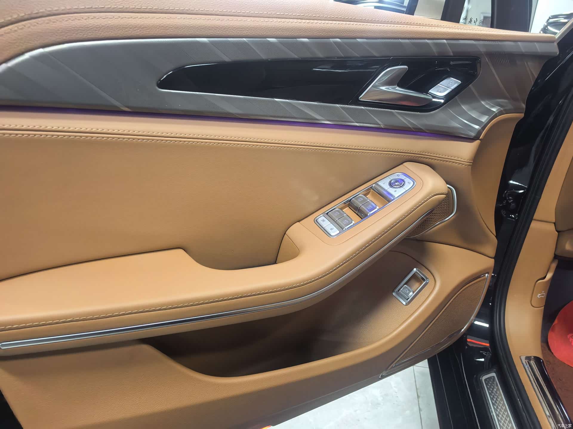 Hongqi H9, 2023 8