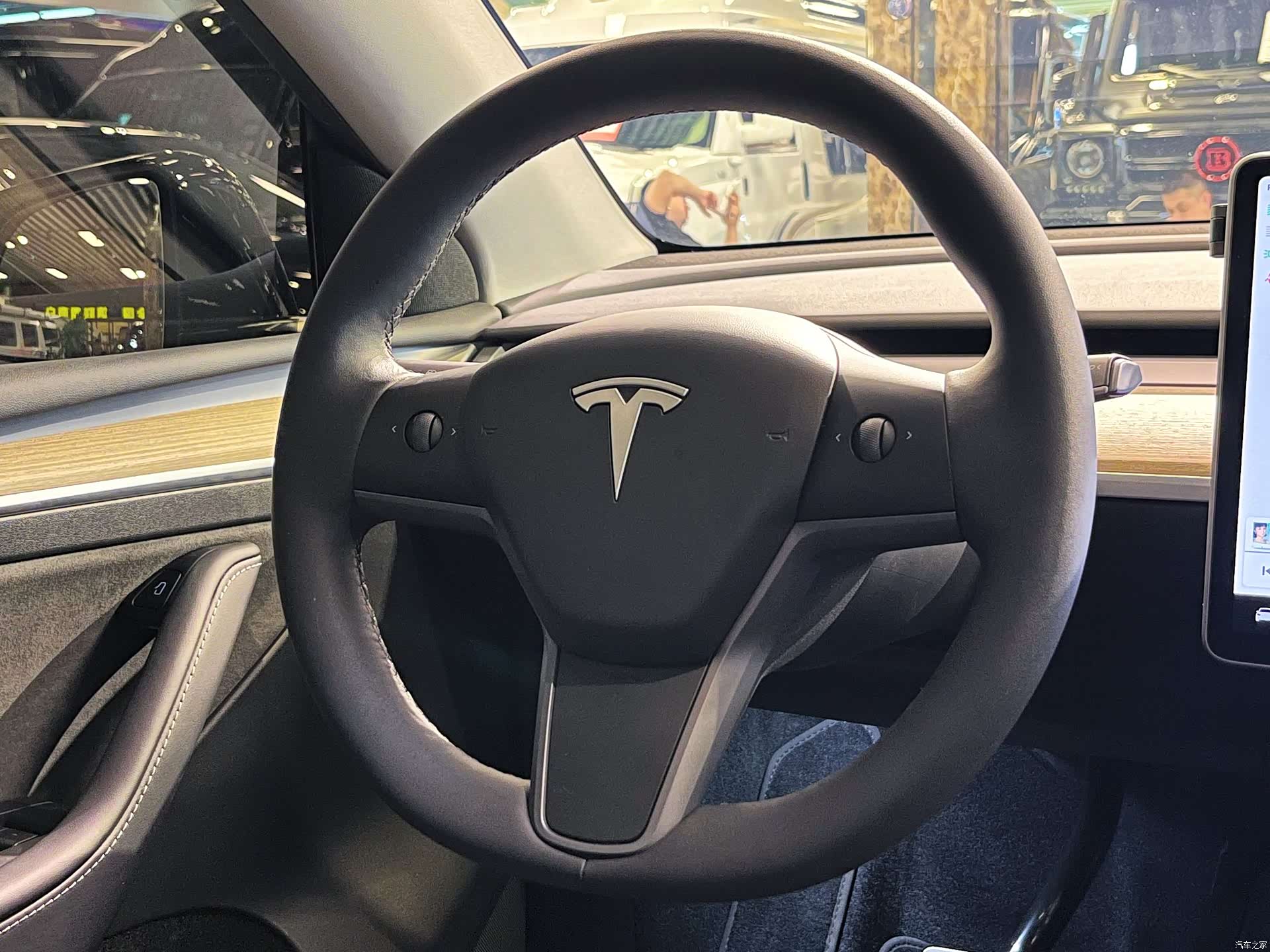Tesla Model Y, 2023 24