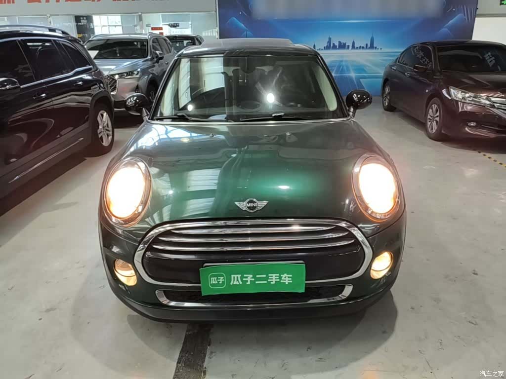Mini Cooper, 2015 3