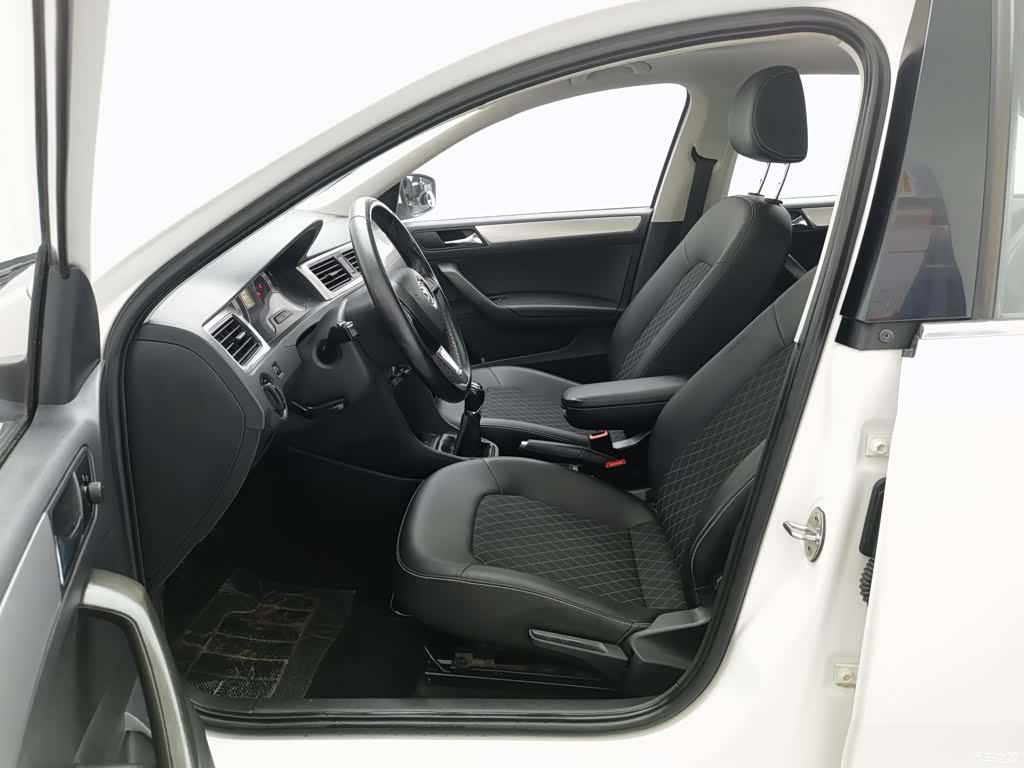Skoda Rapid, 2018 10