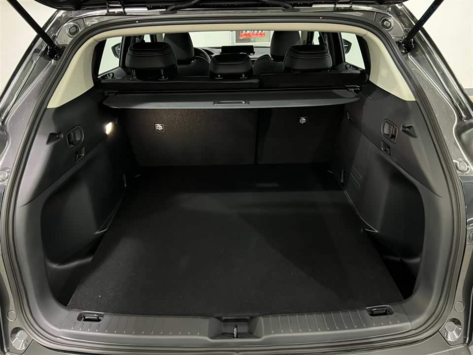 Mazda CX-50 line also