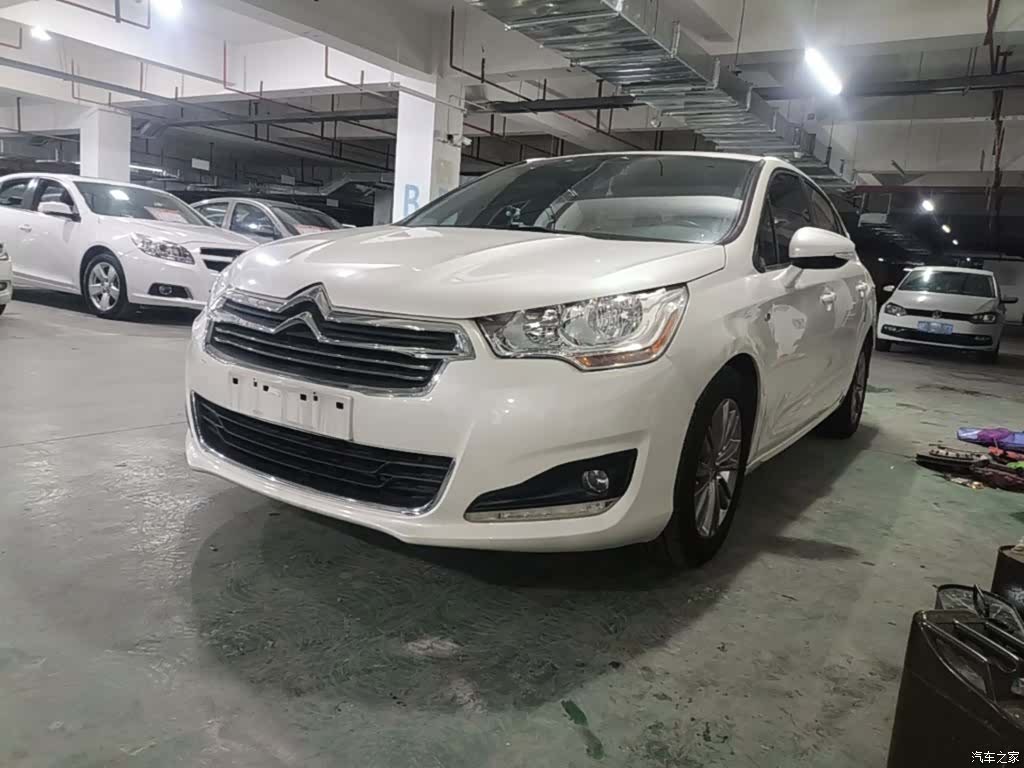 Citroen C4, 2015 1