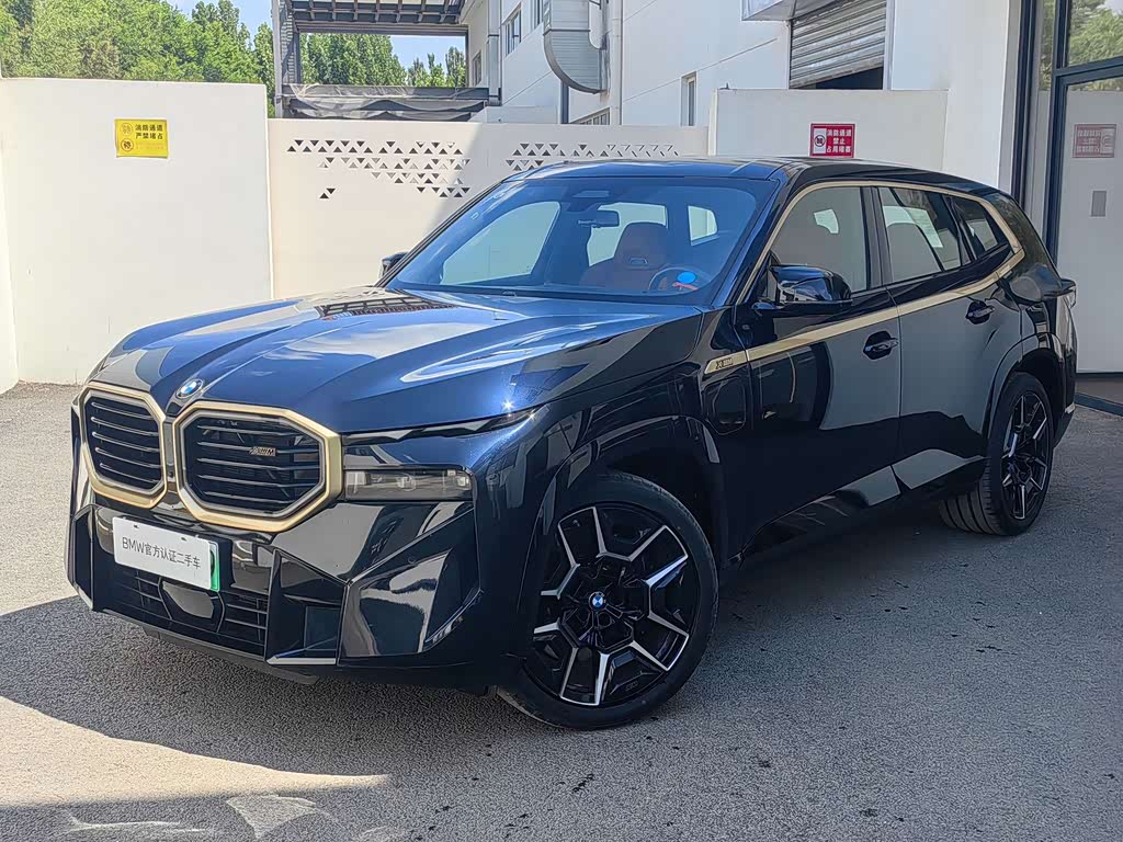 BMW XM