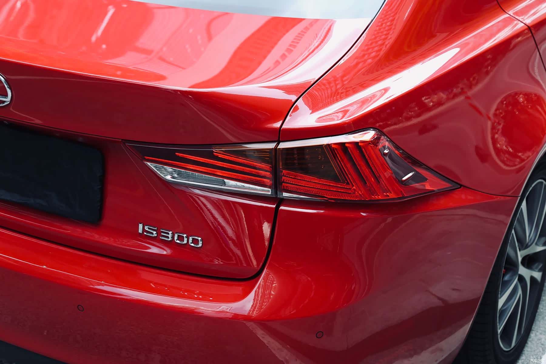 Lexus IS, 2017 7