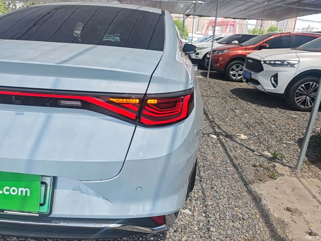 Geely Emgrand, 2022 8