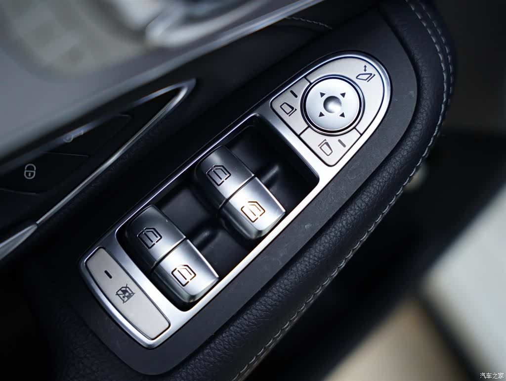 Mercedes-Benz C-Class, 2019 29