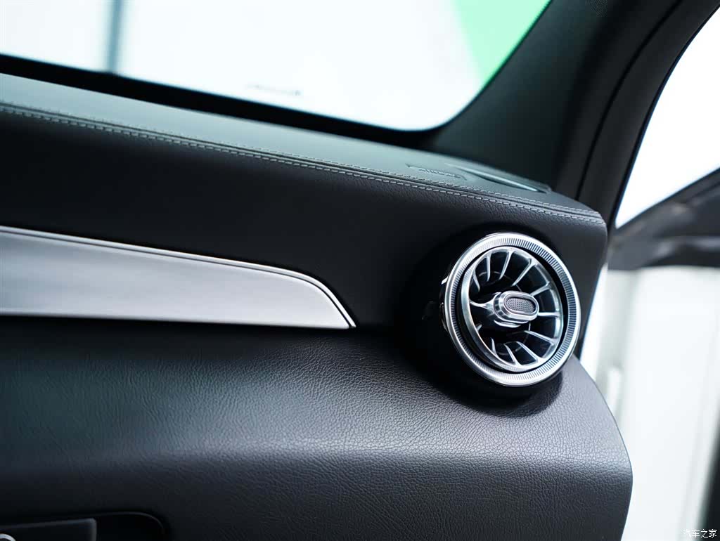 Mercedes-Benz C-Class, 2019 49