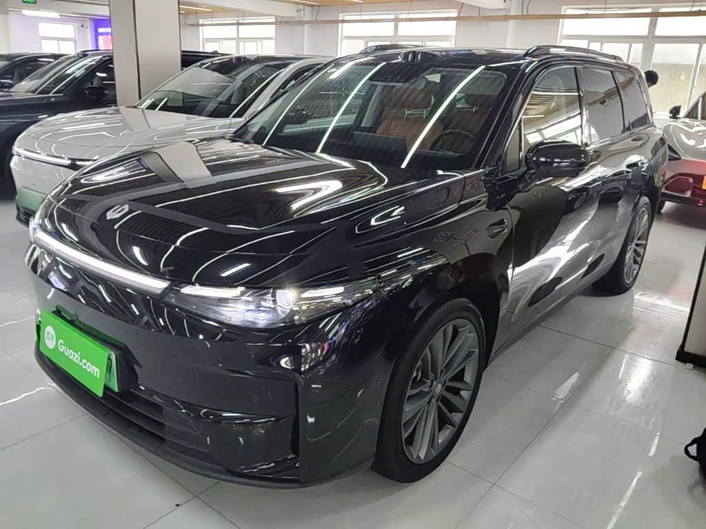 Leapmotor C16