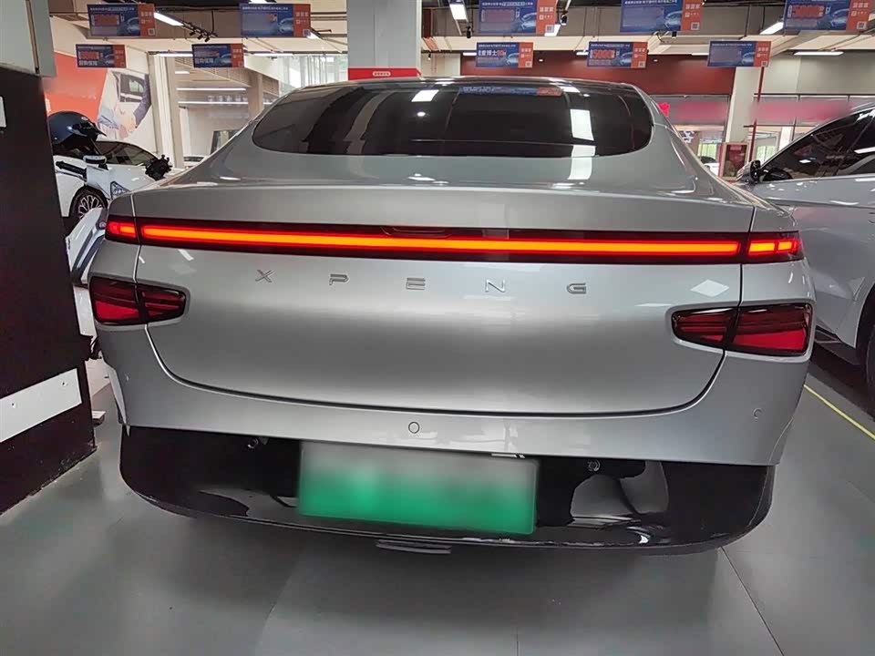 XPENG P7