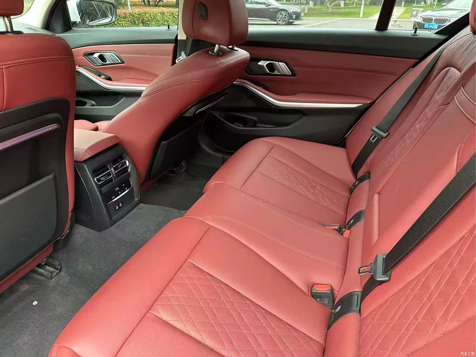 BMW 3 Series, 2022 все фото