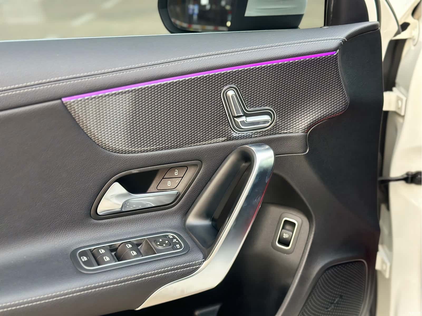 Mercedes-Benz A-Class, 2019 14