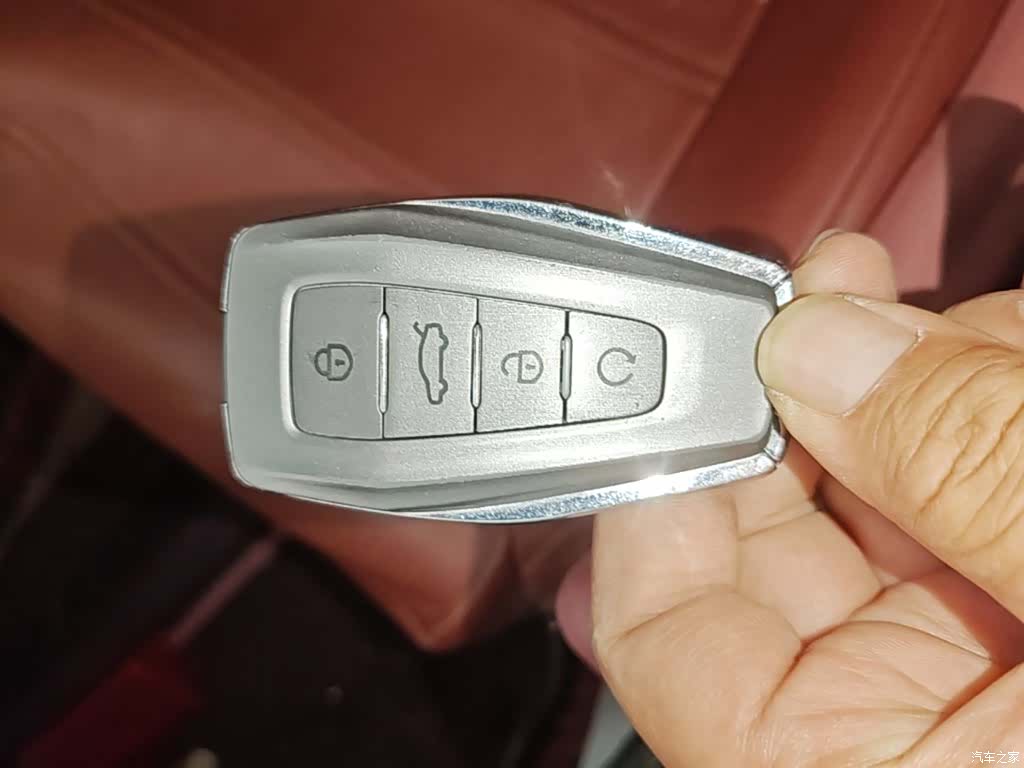 Geely Coolray, 2020 9