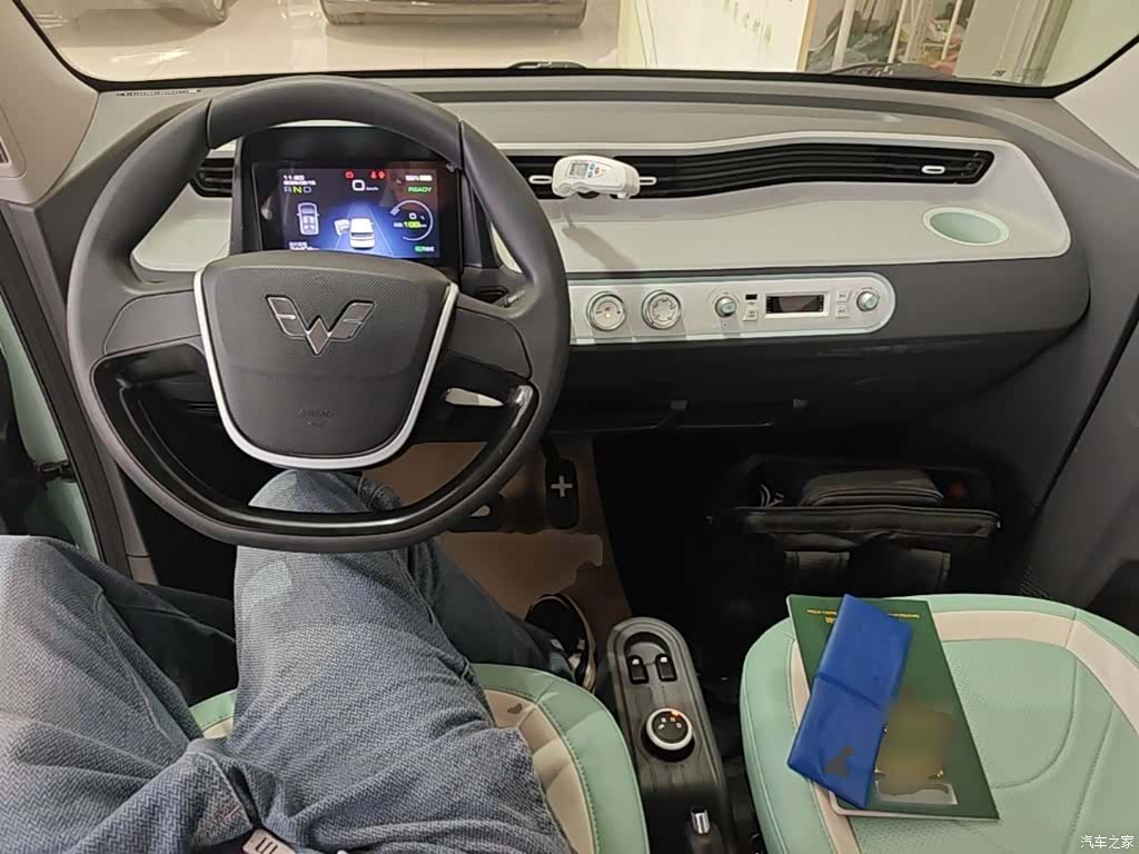 Wuling MINIEV, 2023 10