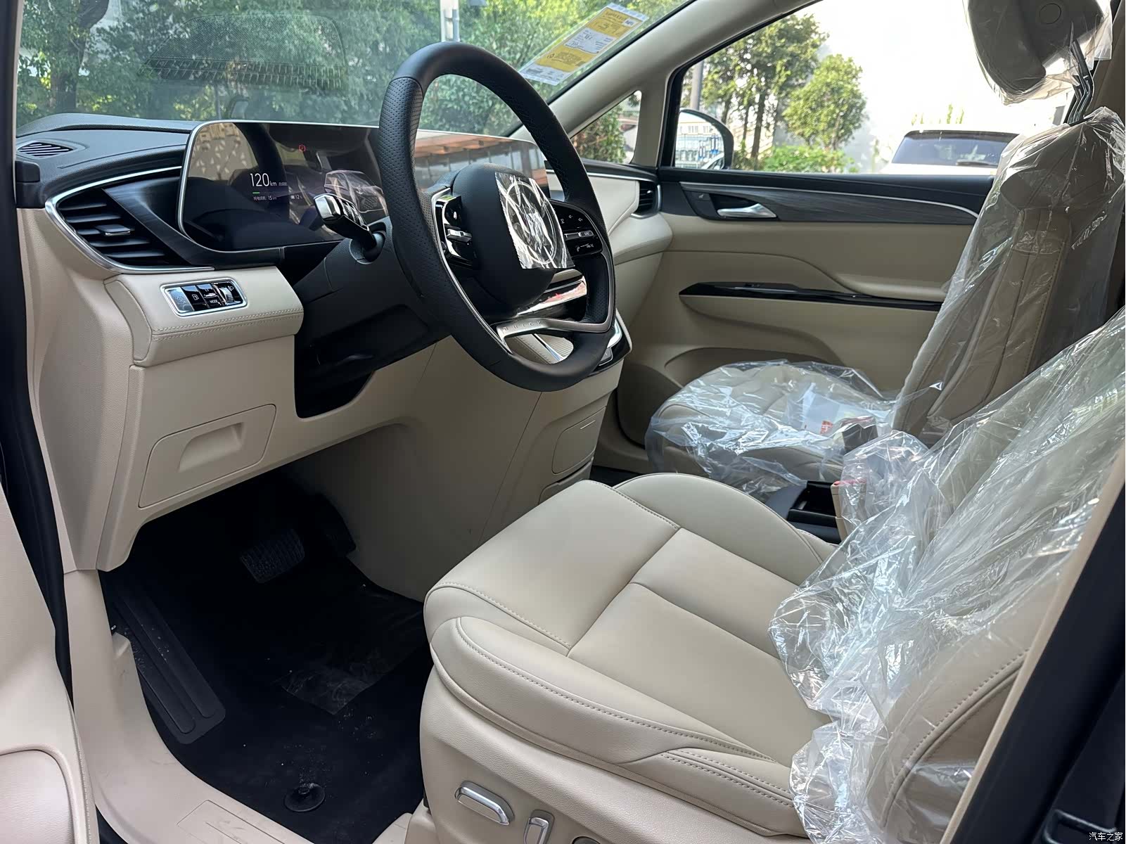 Buick GL8, 2026 6