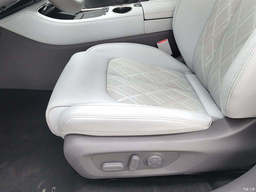 Leapmotor C01, 2024 20