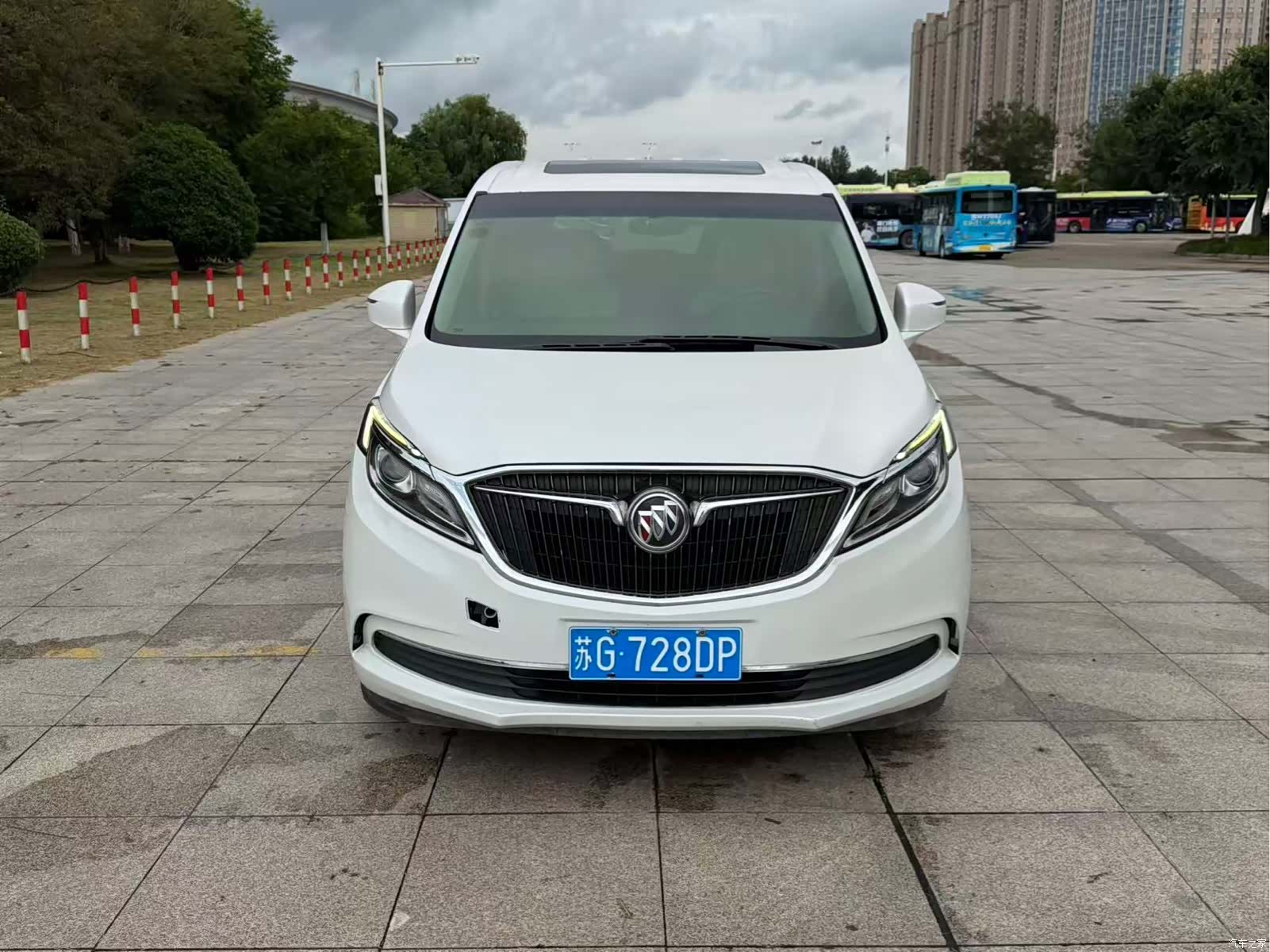 Buick GL8, 2018 3