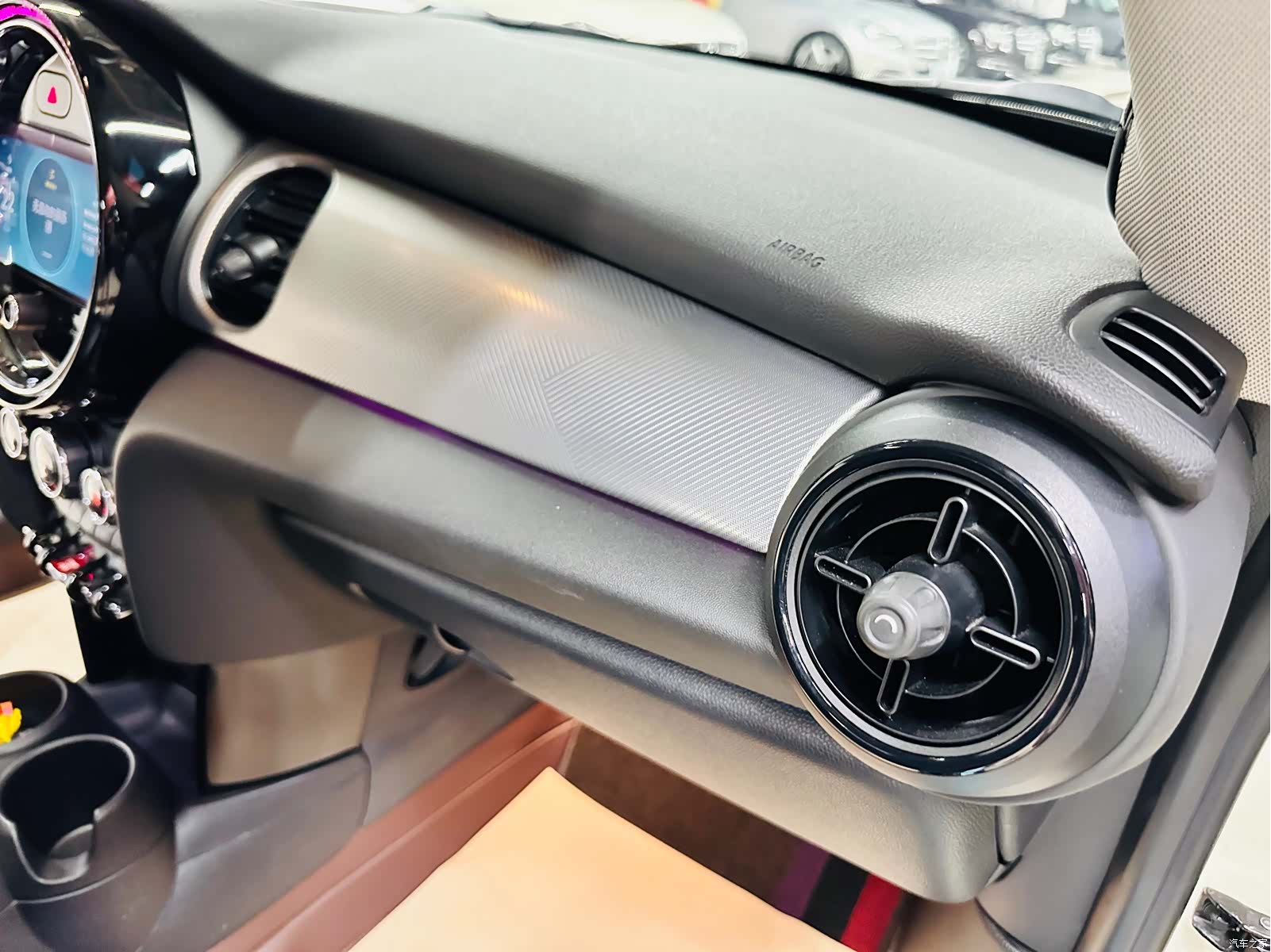 Mini Cooper, 2021 44